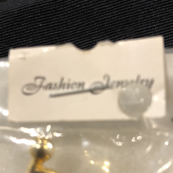 Rhinestone American flag pin - Picture 4 of 4